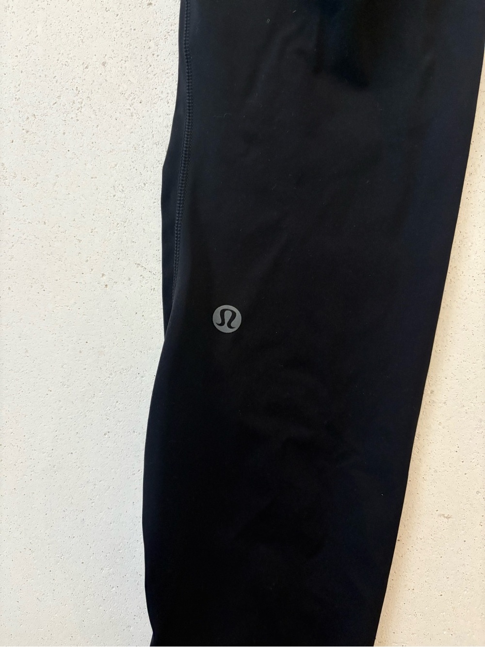 lululemon athletica Black Leggings with side pockets